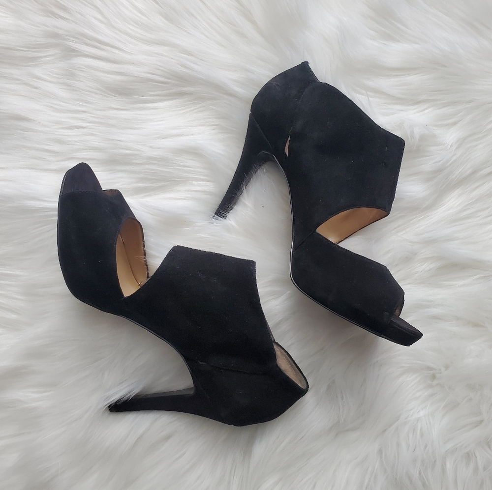 "Romantic Soles" Heels